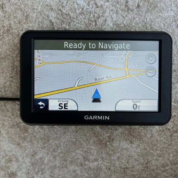 Garmin 5" Display Nuvi 50LM Automotive GPS Navigator w/ Lifetime Map - Picture 2 of 2